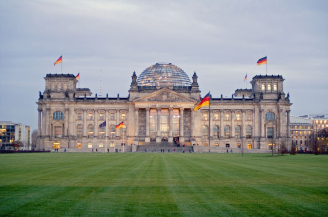 Berlin_Reichstag_Daemmerung