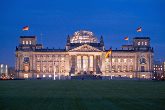 Berlin_Reichstag_Nacht