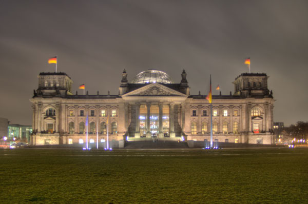 Berlin_Reichstag_Nacht_1