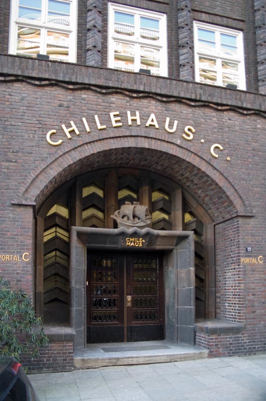 City_Kontorhausviertel_Chilehaus-Eingang