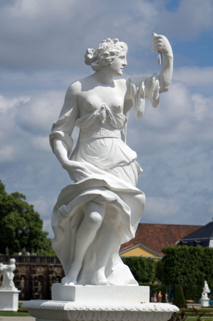 Grosser_Garten-Grosses_Parterre-Statuen_29_Klugheit