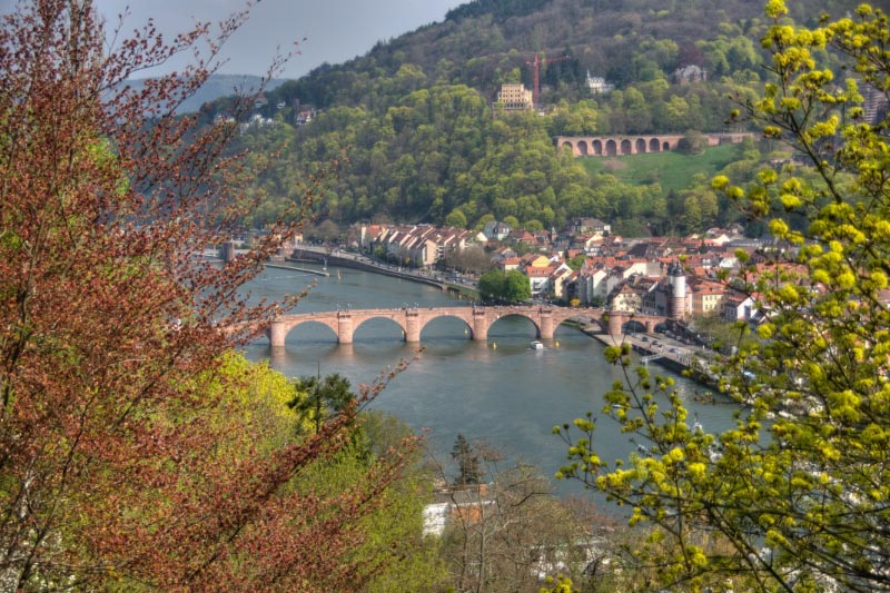 Heidelberg_Neckarbruecke-Alte_Karl-Theodor-Bruecke_Philosophenweg