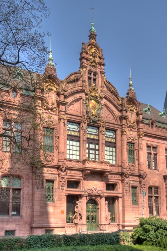 Heidelberg_Universitaetsbibliothek_Hauptgebaeude_Eingang