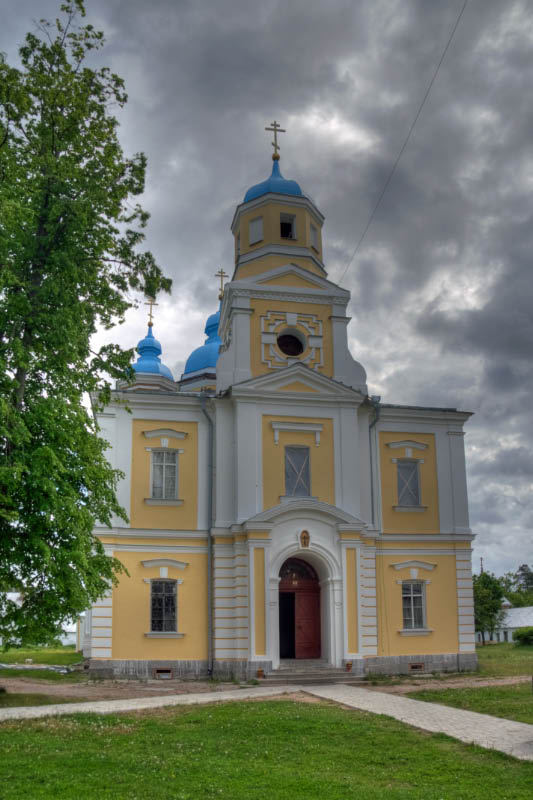 Ladogasee_Konevets_Kloster_Kathedrale_Seeseite