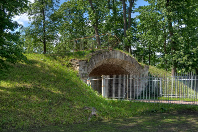 Aljeksandrowskij-park_Nowyj-sad_Most_Malyj-kaprisy
