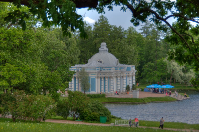 Jekatjerininskij-park_Rjeguljarnyj-park-Grot_1