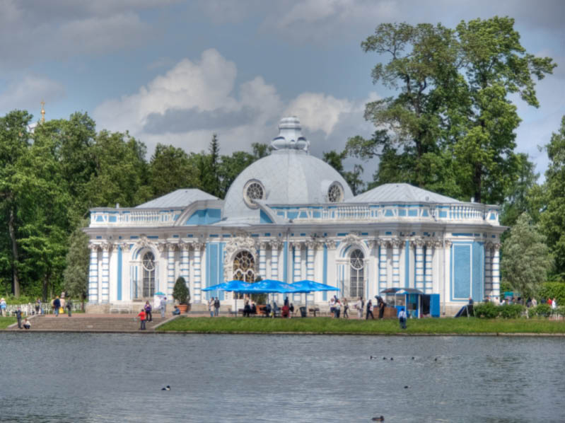 Jekatjerininskij-park_Rjeguljarnyj-park-Grot_2