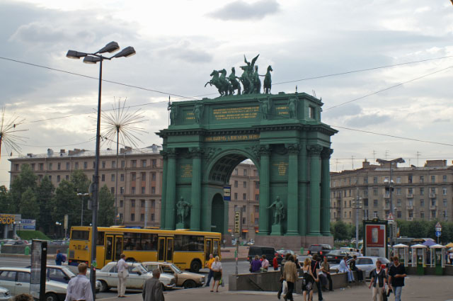 Sankt_Petersburg_Narva_Triumphal_Arch_2005_a