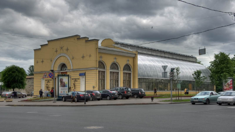 Sankt_Petersburg_Taurisches-Palais_Shpalernaya_Blumen