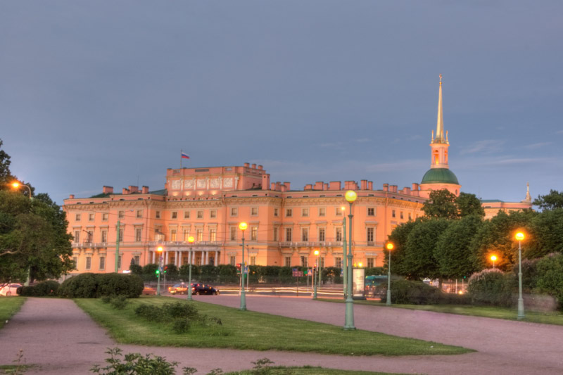 Sankt_Petersburg_Michajlovskij-Schloss