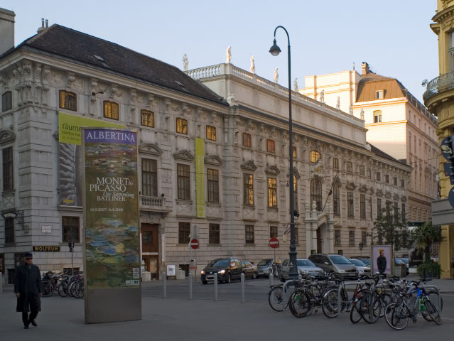 Wien-Lobkowitzplatz-Palais_Lobkowitz