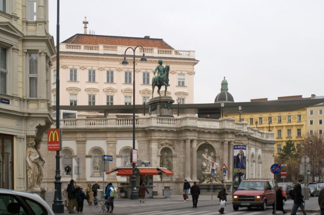 Wien-Palais_Erzherzog_Albrecht-Terrasse