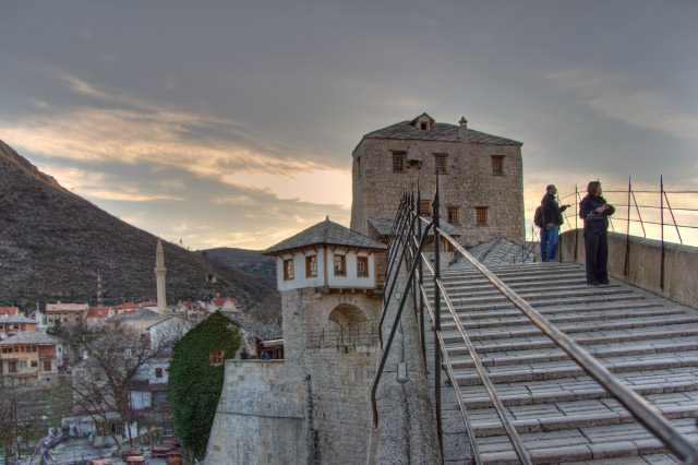 Mostar_Altstadt_Stari_Most_Suedwest-Seite_1