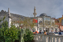Mostar_Altstadt_Moschee_Benetton