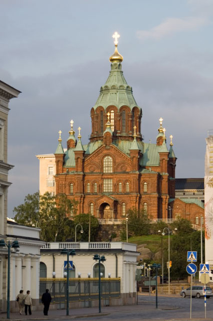 Helsinki_Katajanokka_Uspenskin_katedraali_Marktplatz