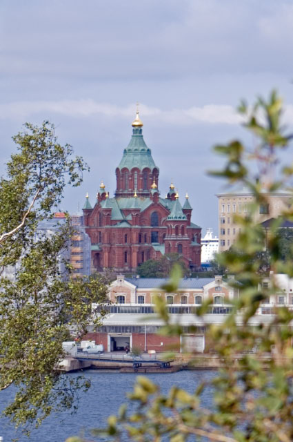 Helsinki_Katajanokka_Uspenskin_katedraali_Tele