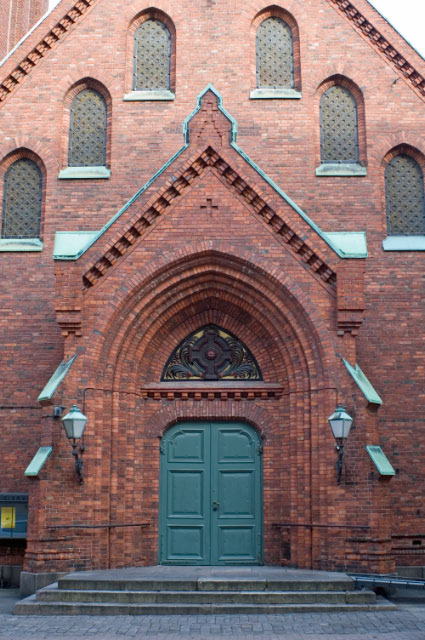 Helsinki_Tahtitorninmaki_Deutsche_Kirche_Eingang