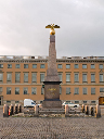 Helsinki_Kauppatori_Obelisk_Alexandra_Feodorowna