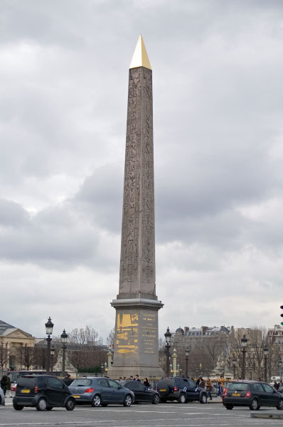 Paris_Place_de_la_Concorde_Obelisk_von_Luxor_Detail