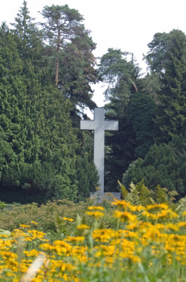 Waldfriedhof_e_R8C_Kriegsgraeber