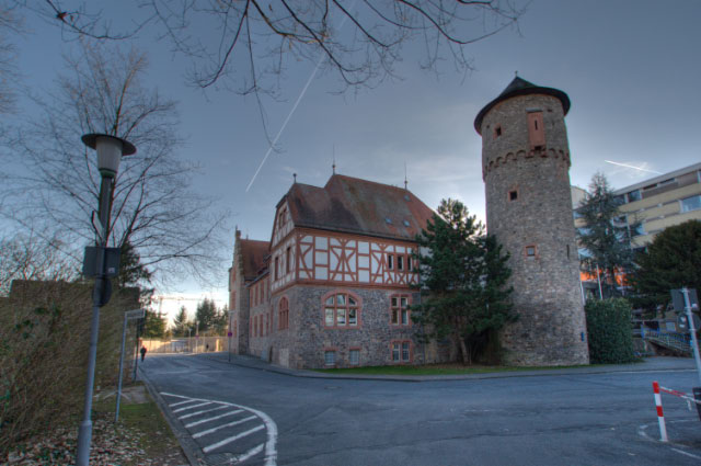 Dieburg_Albinistrasse_23_Albinisches_Schloss_Schlossturm