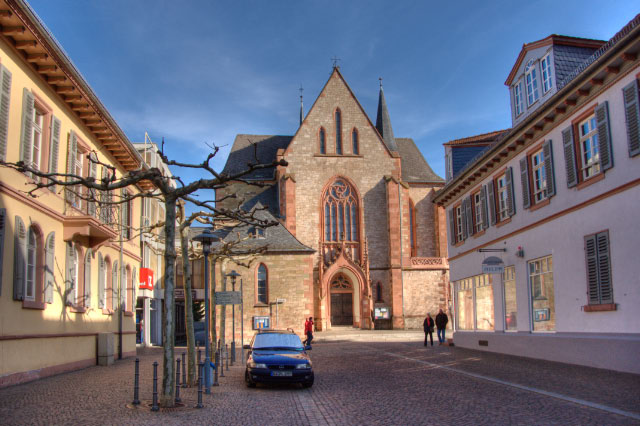 Dieburg_Steinstrasse_Stadtkirche_Markt
