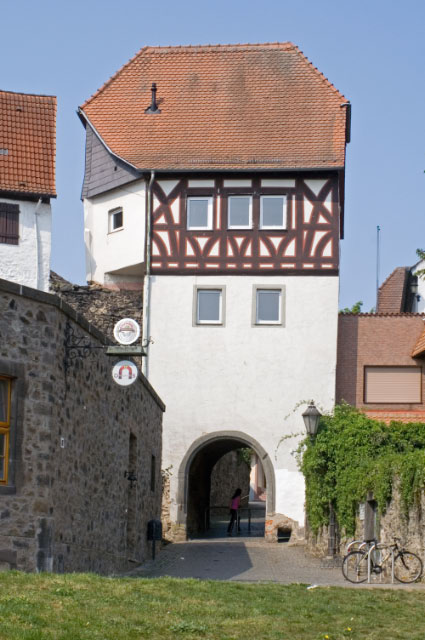 Steinheim_Main_Stadtmauer_Maintor
