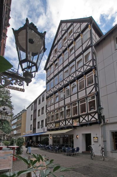 Altstadt-Knochenhauerstr-Cafe-Konrad_a
