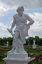 Grosser_Garten-Grosses_Parterre-Statuen_04_Herkules_Loewe