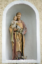 Lindenfels_Burgstrasse_Burgblick_Kirche_katholisch_Figur