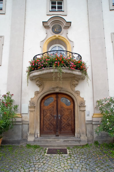 Passau_Residenzplatz_Marschallhaus_Eingang