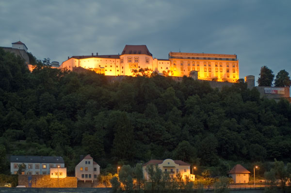 Passau_Veste_Oberhaus_Nacht
