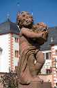 Seligenstadt_Benediktinerabtei_Einhard-Basilika_Konventgarten_Statue_b