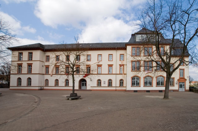 Seligenstadt_ Grosse_Maingasse_Hans_Memling_Schule