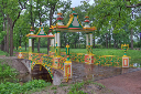 Aljeksandrowskij-park_Nowyj-sad_Malyj-Shjeljesnyj-kitajskij-most_0