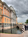 Sankt_Petersburg_Mikhailovsky-Schloss_Woskressenski-Kanal_0