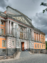 Sankt_Petersburg_Mikhailovsky-Schloss_Woskressenski-Kanal_suedlichen_Tor_links