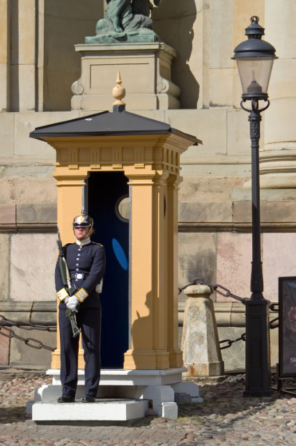 Stockholm_Gamla_Stan_Slottsbacken_Kungliga_slottet_Wache