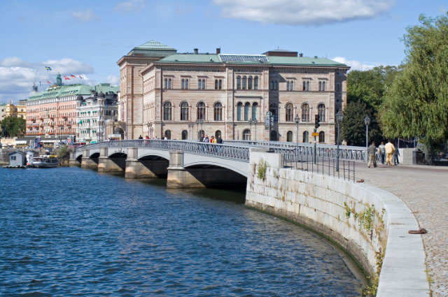 Stockholm_Norrmalm_Nationalmuseum_Skeppsholm-Bruecke